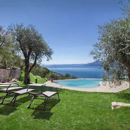 Villa Divina - Apt Divina Con Piscina E Vista Lago Castelletto Di Brenzone Extérieur photo