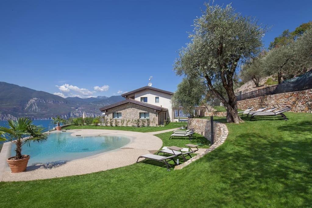 Villa Divina - Apt Divina Con Piscina E Vista Lago Castelletto Di Brenzone Extérieur photo